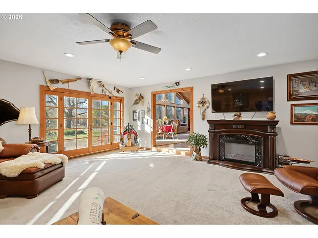 $1,100,000 | 6370 Miller Road, Mount Hood Parkdale, OR 97041