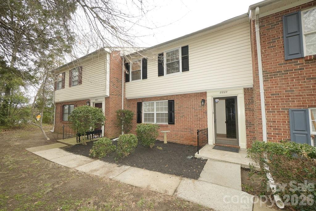 8805 Hunter Ridge Drive Charlotte, NC 28226 - Photo 1 of 19