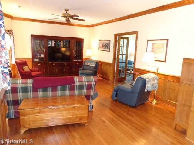 1720 Curraghmore Road Clemmons, NC 27012 - Photo 6 of 16 Den/Family/Great Room.