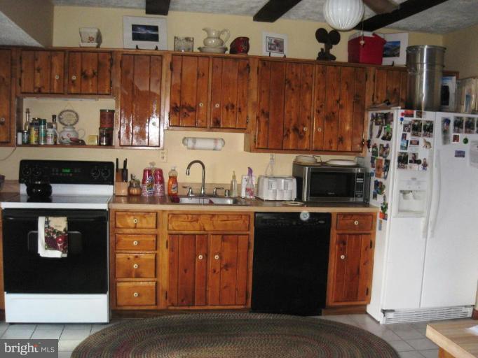 11712 Rivershore Drive Dunkirk, MD 20754 - Photo 4 of 18 Kitchen