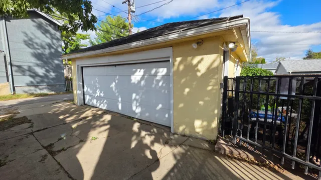 a view of backyard of a house