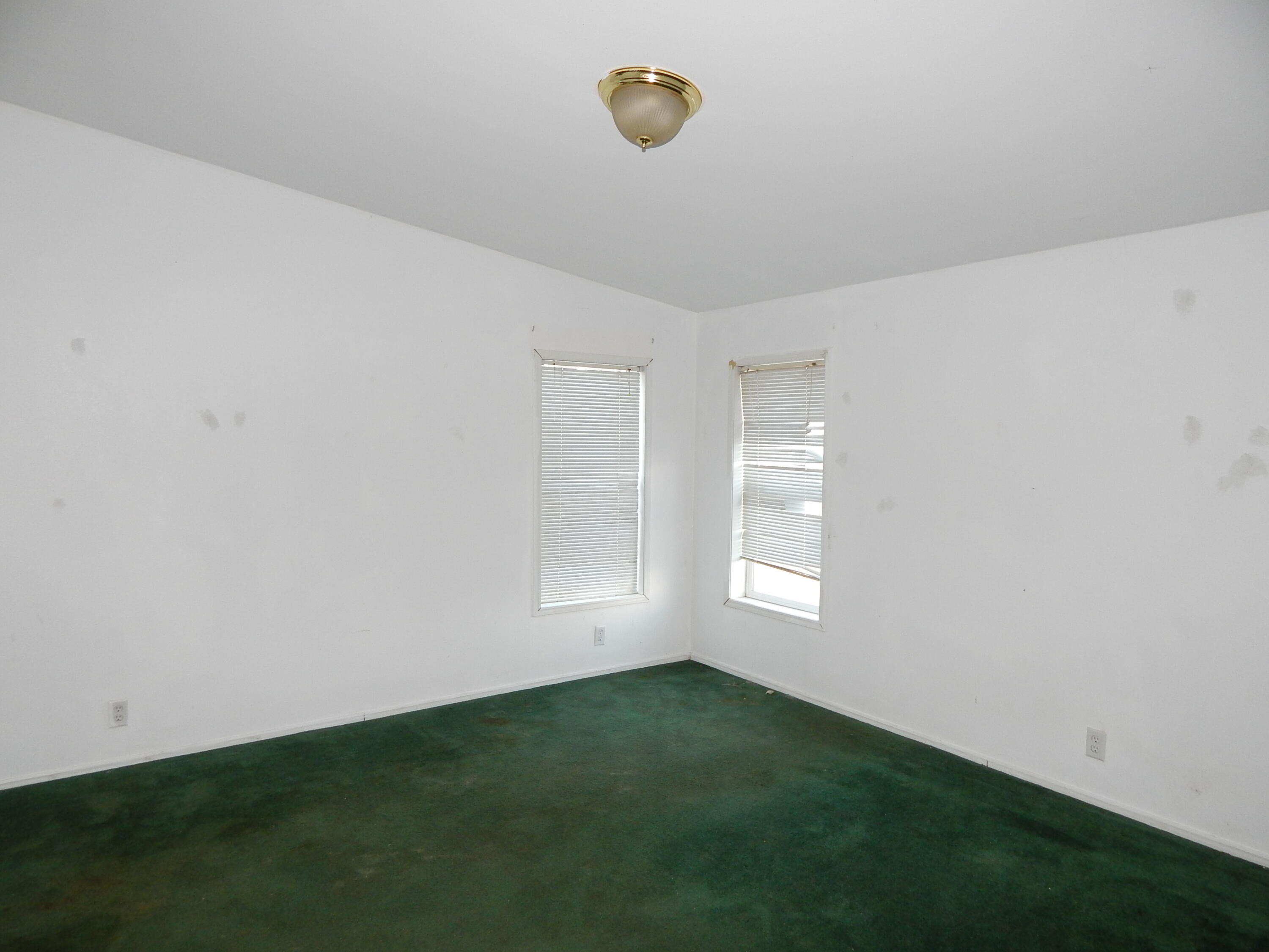 20555 Sawyer Road Shady Cove, OR 97539 - Photo 16 of 16 Main bedroom has full four piece bathroom with corner soaking tub missing and walk-in closet.