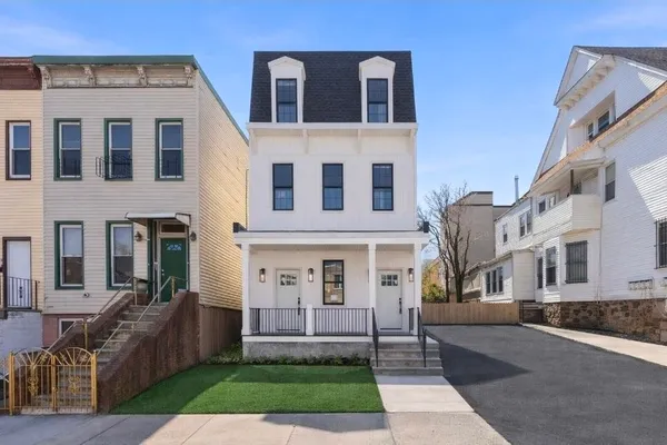 $10,500 | 113 Oak Street, Unit 1, Jersey City, NJ 07304