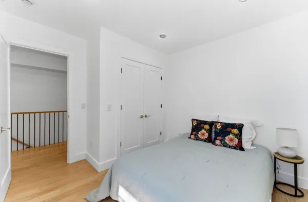 $10,500 | 113 Oak Street, Unit 1, Jersey City, NJ 07304