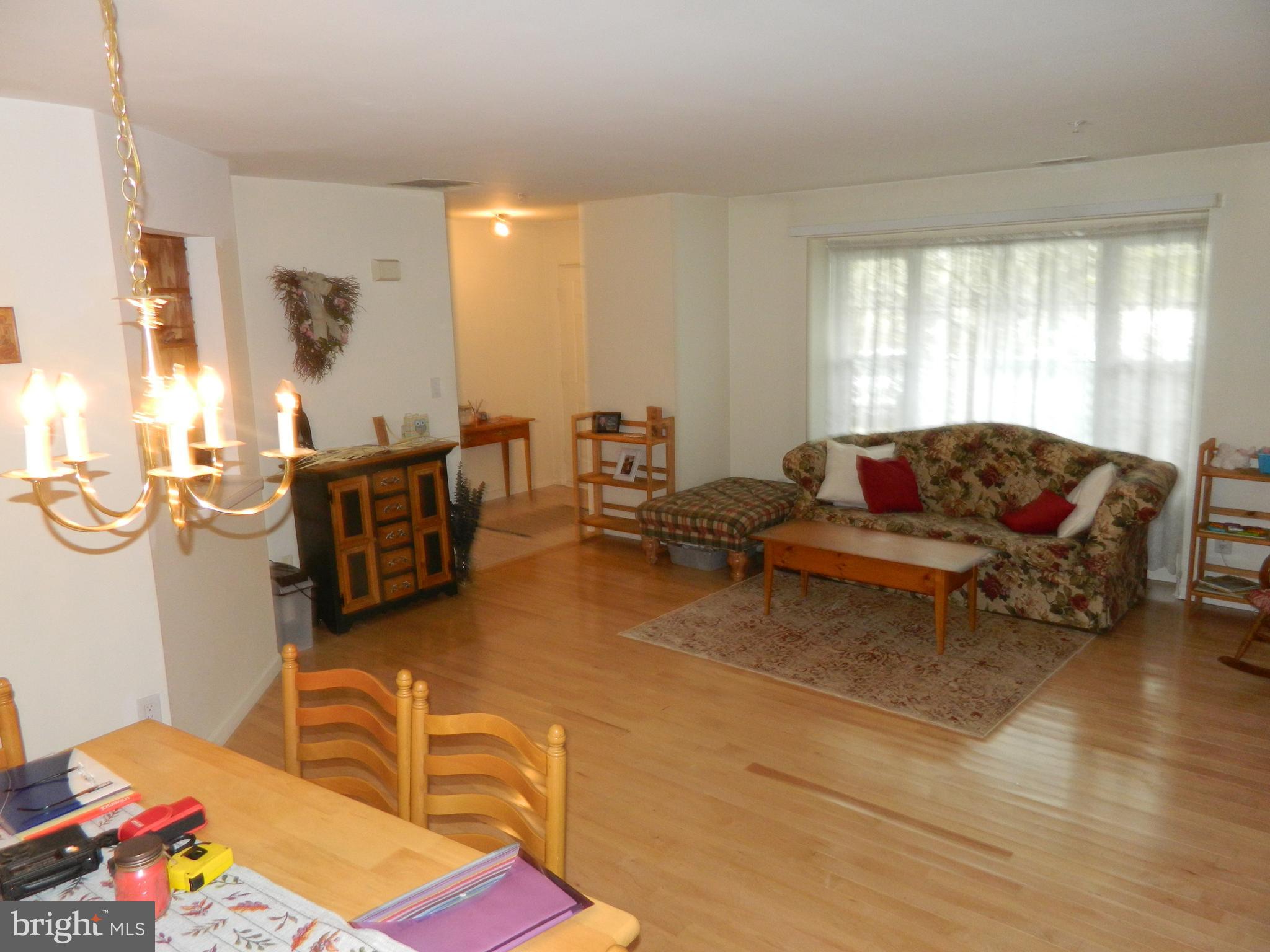 1403 Wharton Road Mount Laurel, NJ 08054 - Photo 4 of 19