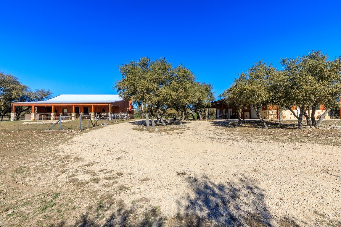 3681 K2 Road Leakey, TX 78873 - Photo 19 of 40