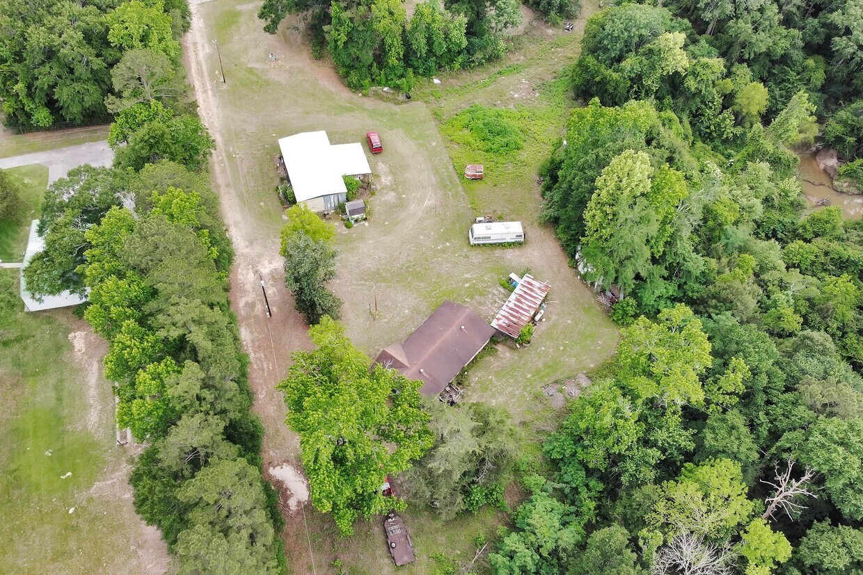 15635 Hwy 105 Road Conroe, TX 77306 - Photo 10 of 22
