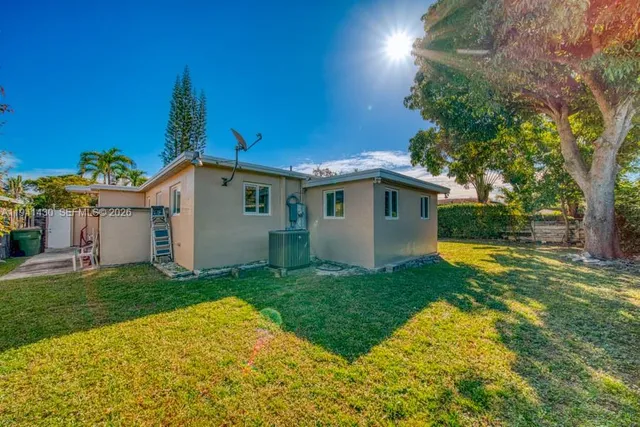 $3,700 | 12220 Northeast Miami Place, North Miami, FL 33161