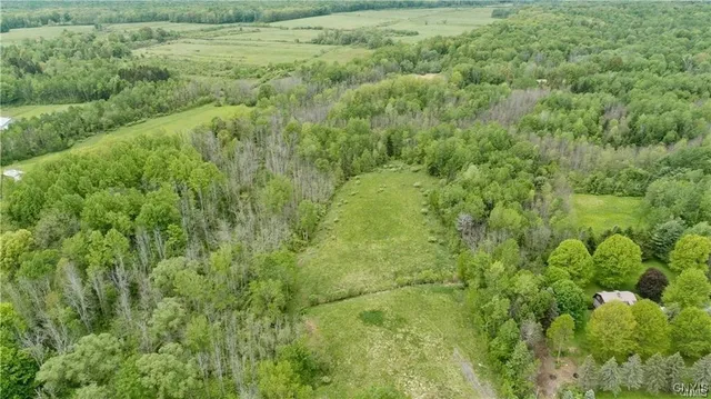 $349,999 | 9141 River Road, Lysander, NY 13135