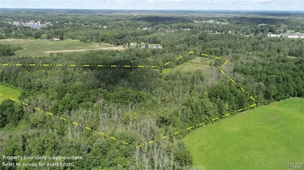 $349,999 | 9141 River Road, Lysander, NY 13135