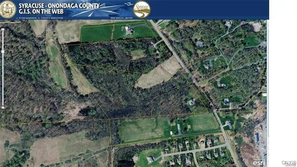 $349,999 | 9141 River Road, Lysander, NY 13135
