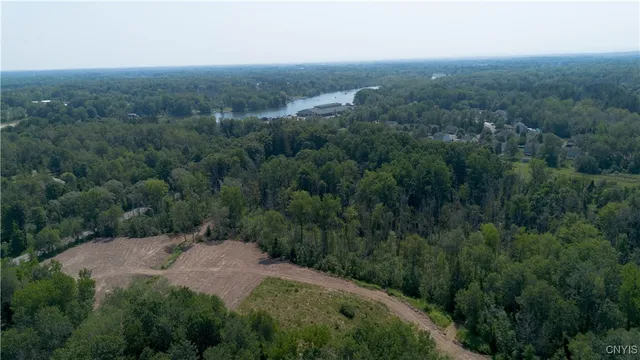 $349,999 | 9141 River Road, Lysander, NY 13135