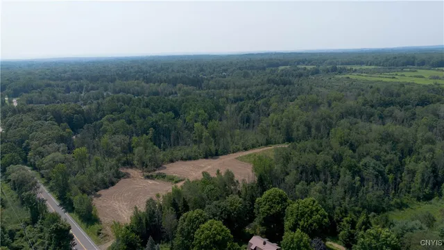 $349,999 | 9141 River Road, Lysander, NY 13135