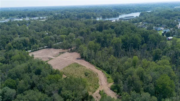 $349,999 | 9141 River Road, Lysander, NY 13135