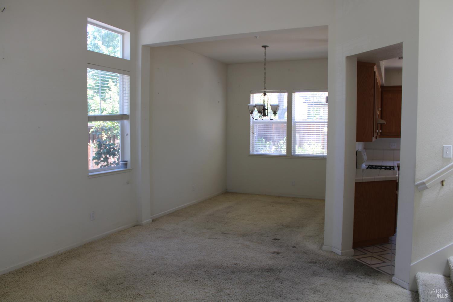 60 Wild Rye Way Napa, CA 94558 - Photo 3 of 25