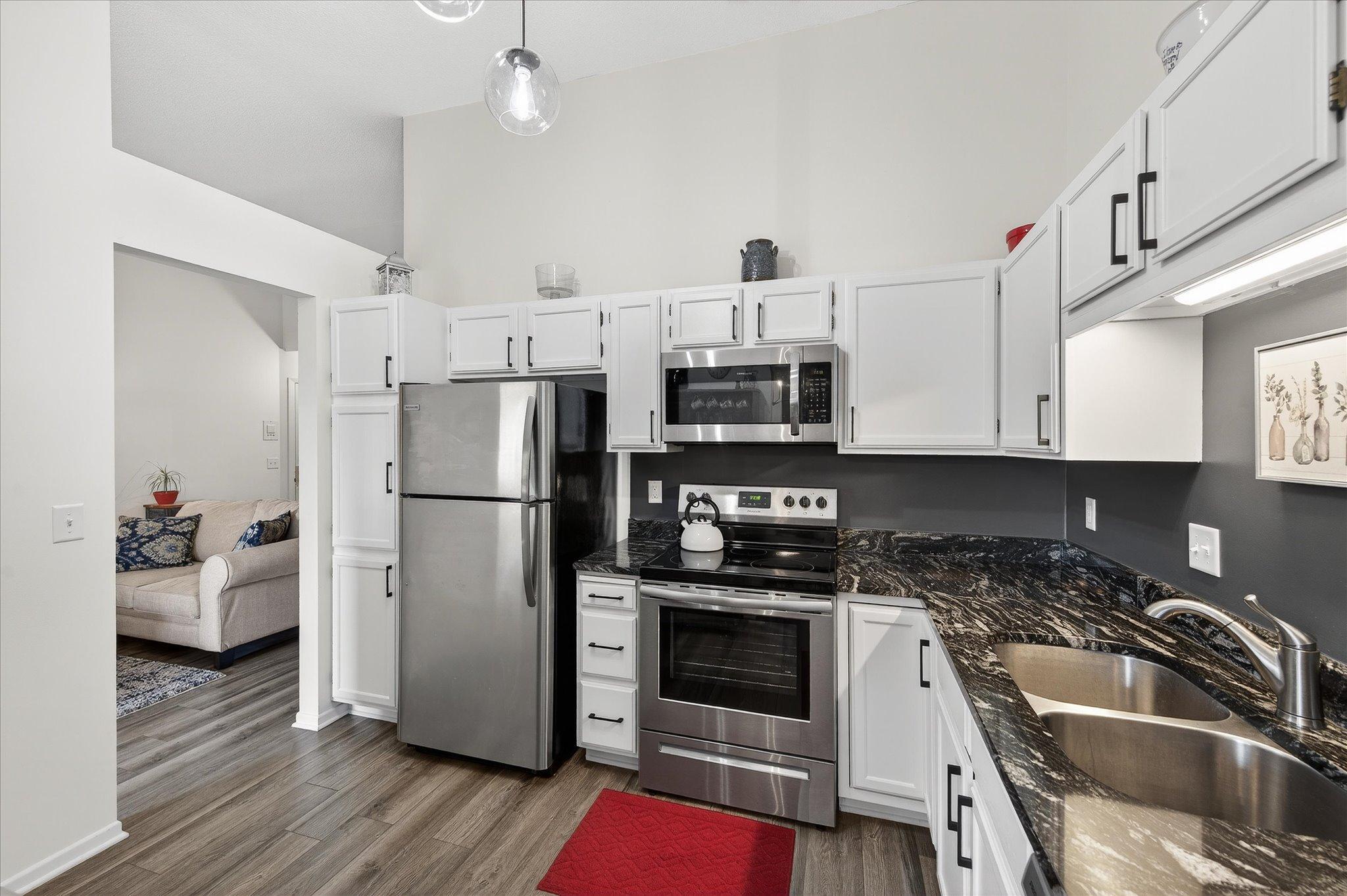 7555 West 110th Street Bloomington, MN 55438 - Photo 8 of 17