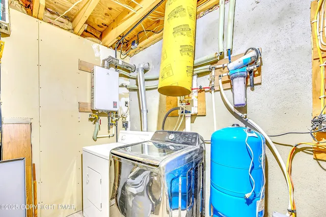 $374,900 | 4129 Firefly Court, Pocono Lake, PA 18347