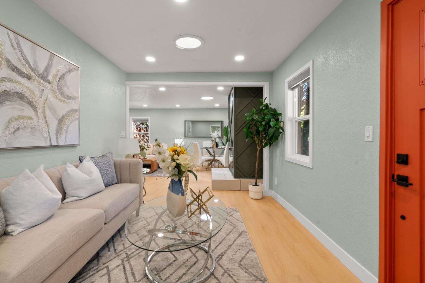 414 Roxas Street Santa Cruz, CA 95062 - Photo 6 of 61 Gallery Image 6