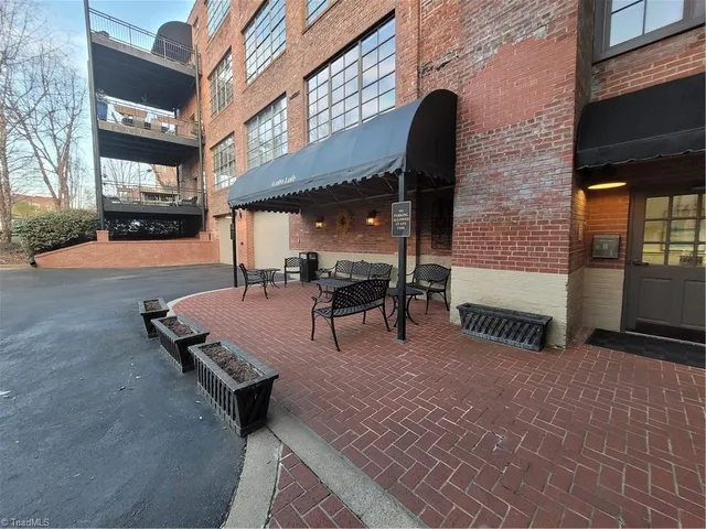 $255,000 | 165 Virginia Street, Unit 206, Mount Airy, NC 27030