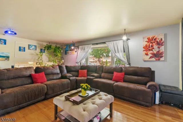 $699,999 | 4-39 Boyd Avenue, Fair Lawn, NJ 07410