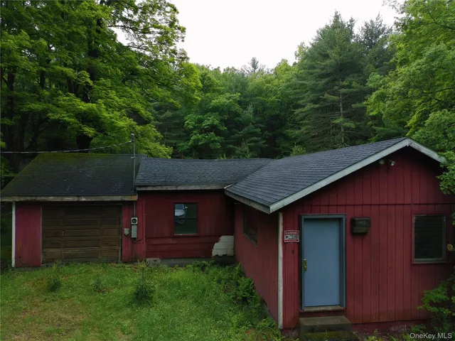 $299,000 | 95 Skinner Road, Wurtsboro, NY 12790