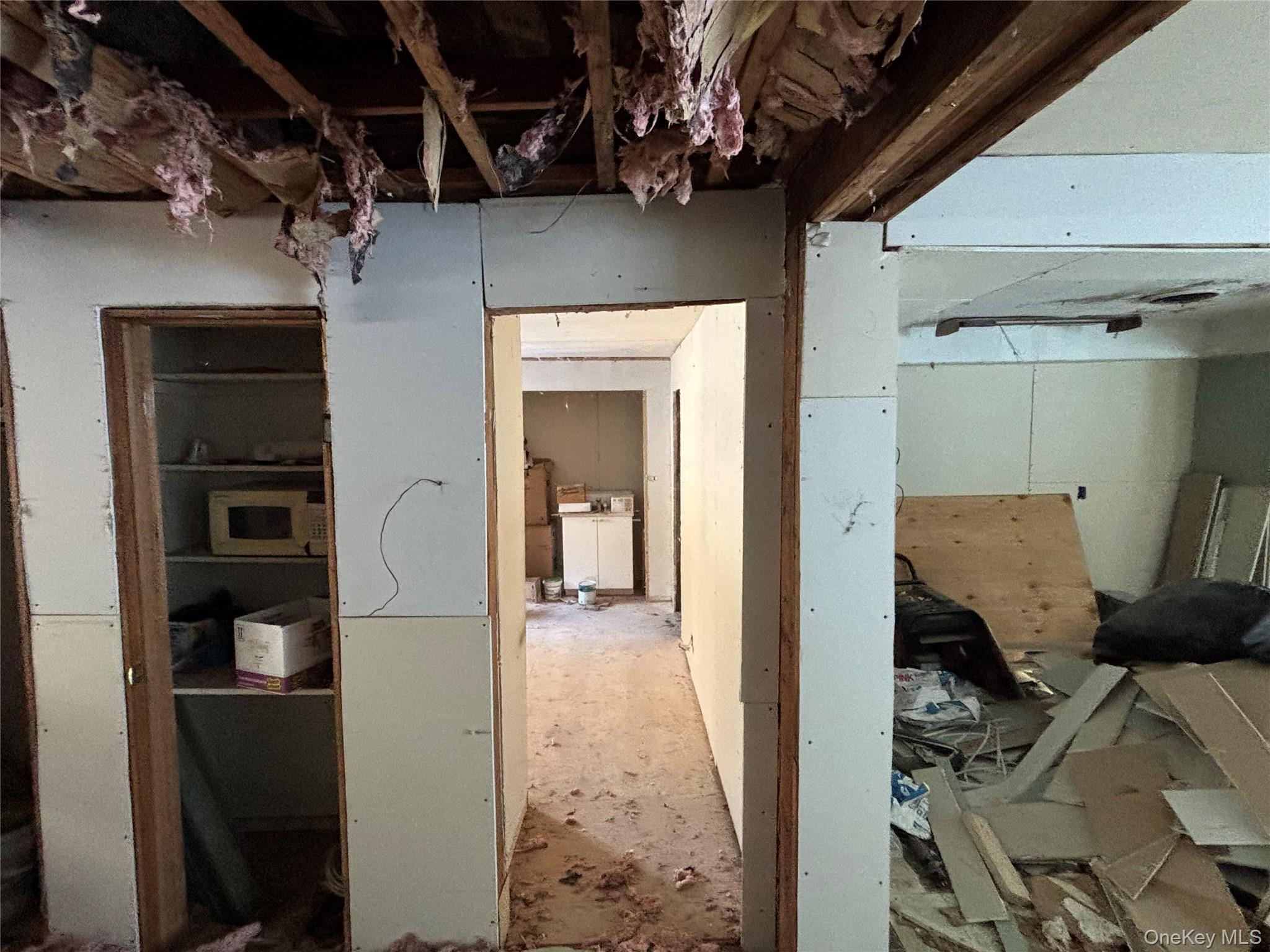 95 Skinner Road Wurtsboro, NY 12790 - Photo 34 of 49 a view of a livingroom with furniture and front door