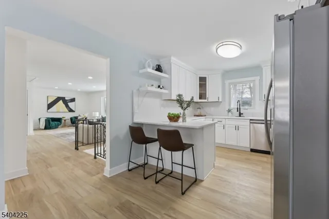 $549,900 | 512 North Lake Shore Drive, Hewitt, NJ 07421