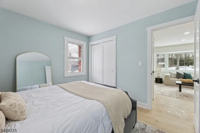 $549,900 | 512 North Lake Shore Drive, Hewitt, NJ 07421