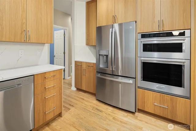 $1,399,999 | 4423 Brygger Drive West, Seattle, WA 98199