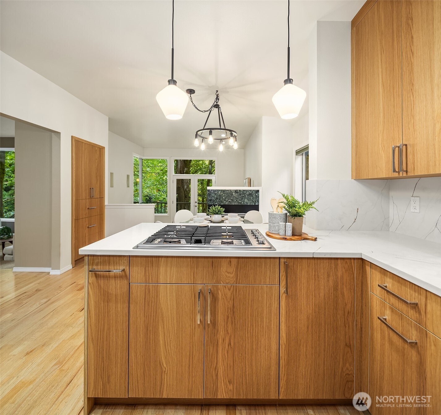 4423 Brygger Drive West Seattle, WA 98199 - Photo 13 of 37