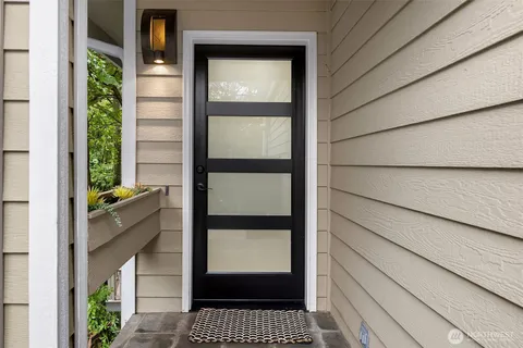 $1,339,900 | 4423 Brygger Drive West, Seattle, WA 98199