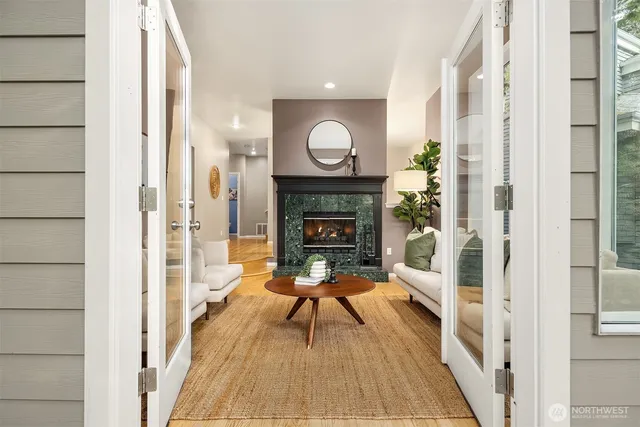 $1,399,999 | 4423 Brygger Drive West, Seattle, WA 98199