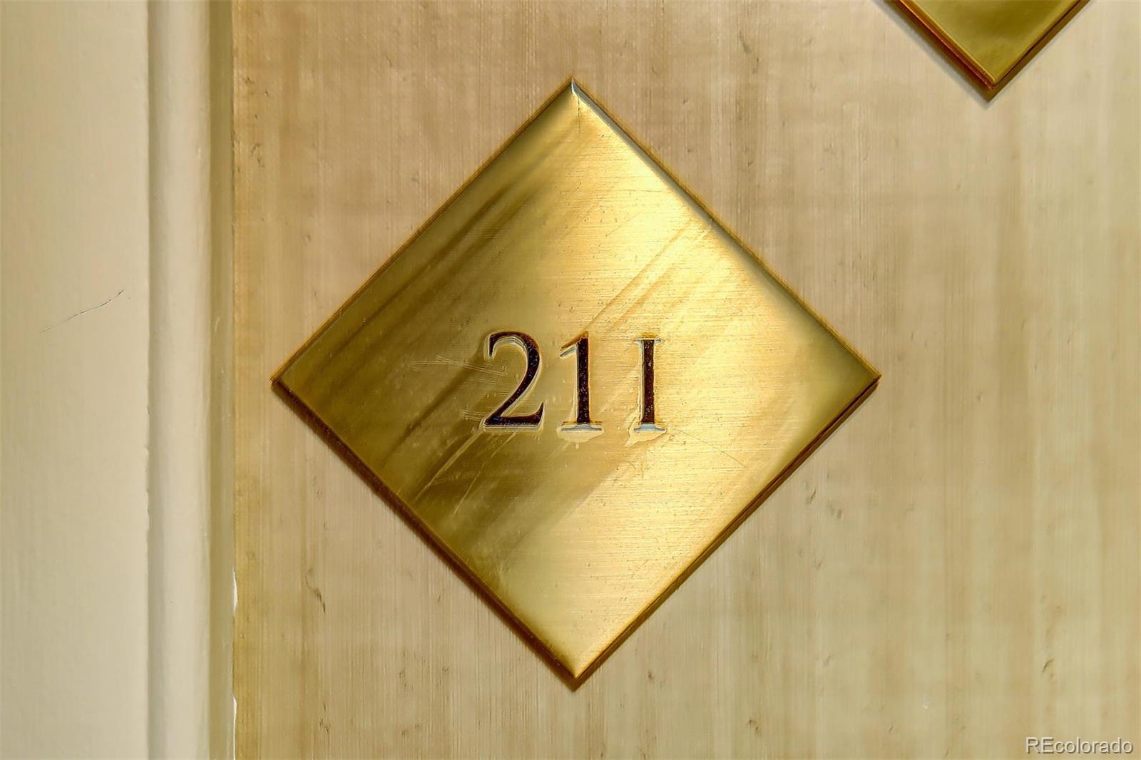 1020 15th Street, Unit 21I Denver, CO 80202 - Photo 11 of 27 a view of a staircase