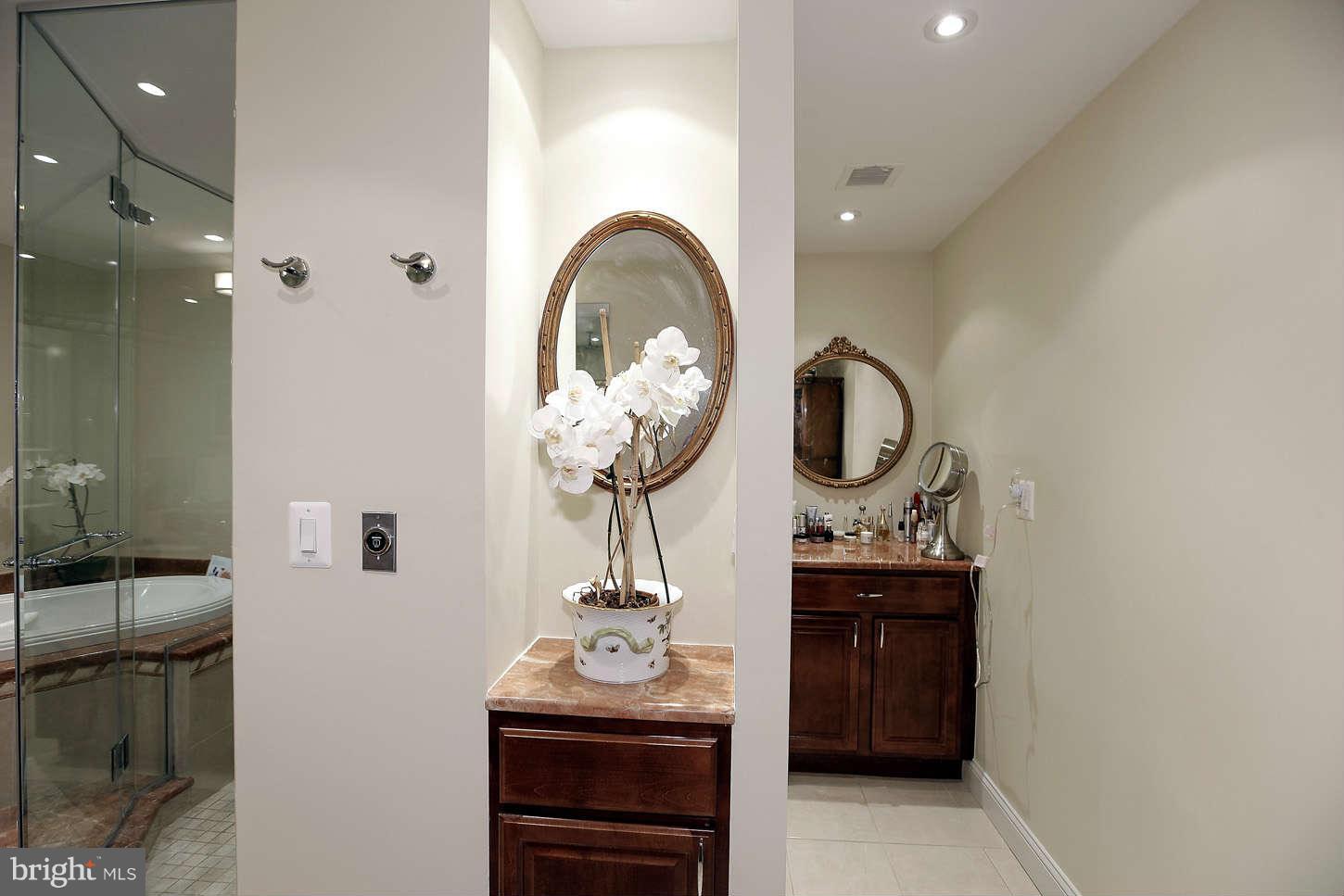 3030 K Street Northwest, Unit PH201 Washington, DC 20007 - Photo 15 of 30 Bath (Master)