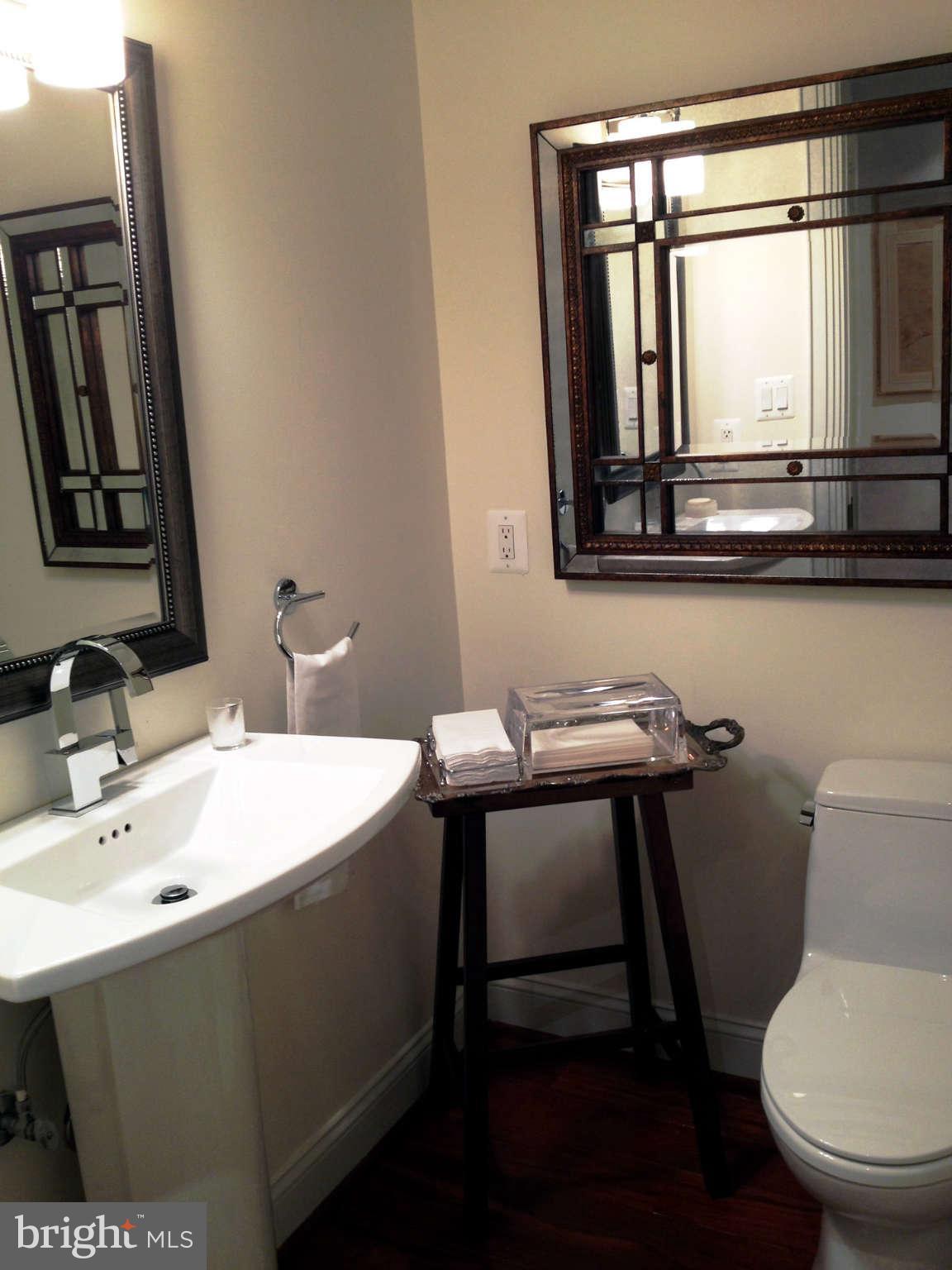 3030 K Street Northwest, Unit PH201 Washington, DC 20007 - Photo 22 of 30 Bath
