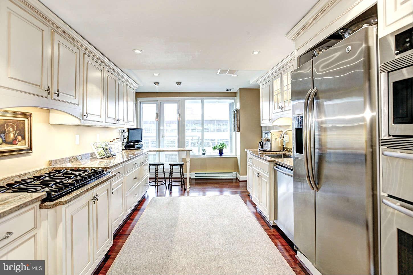 3030 K Street Northwest, Unit PH201 Washington, DC 20007 - Photo 10 of 30 Kitchen