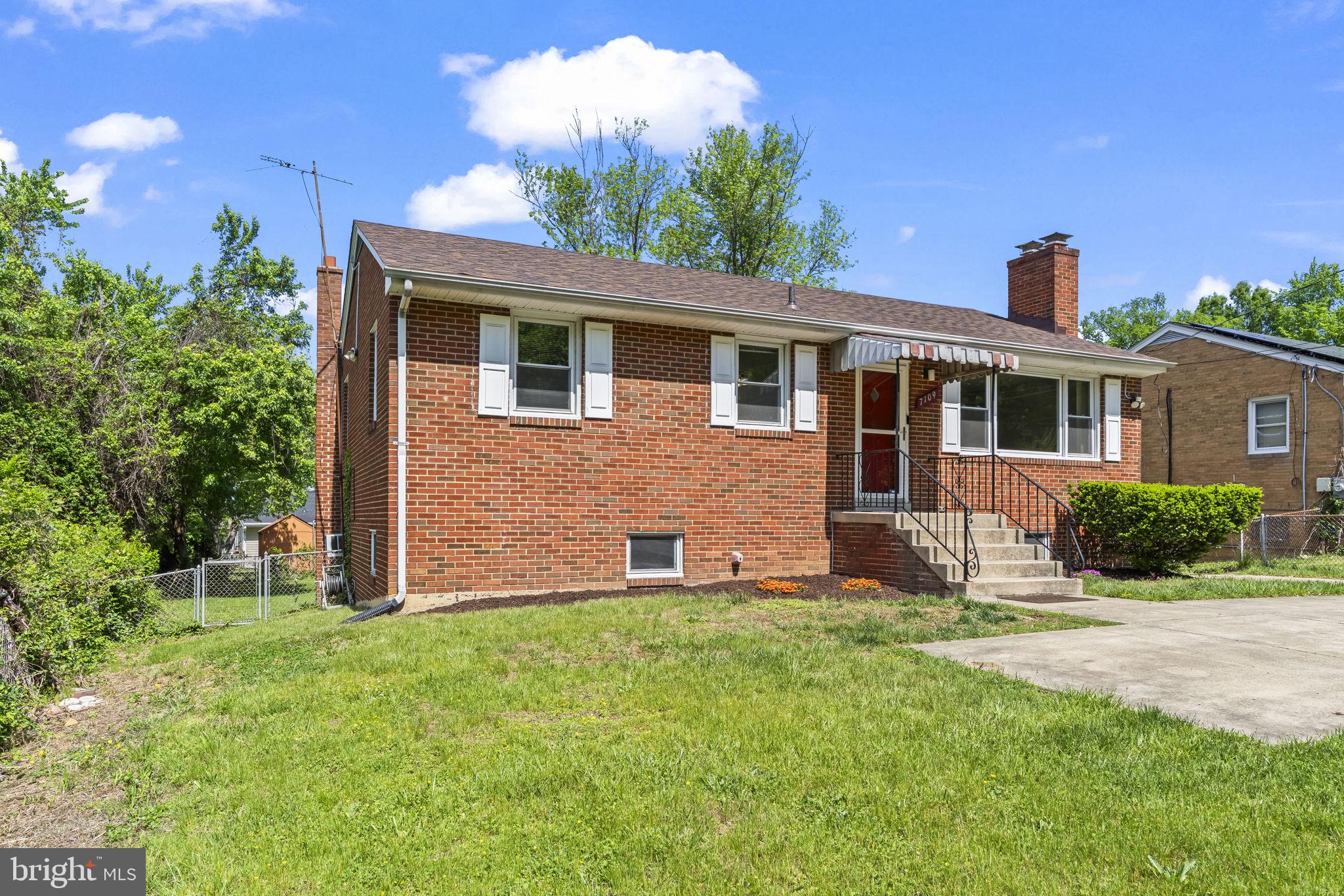 7109 Livingston Road Oxon Hill, MD 20745 - Photo 3 of 31 Front Exterior