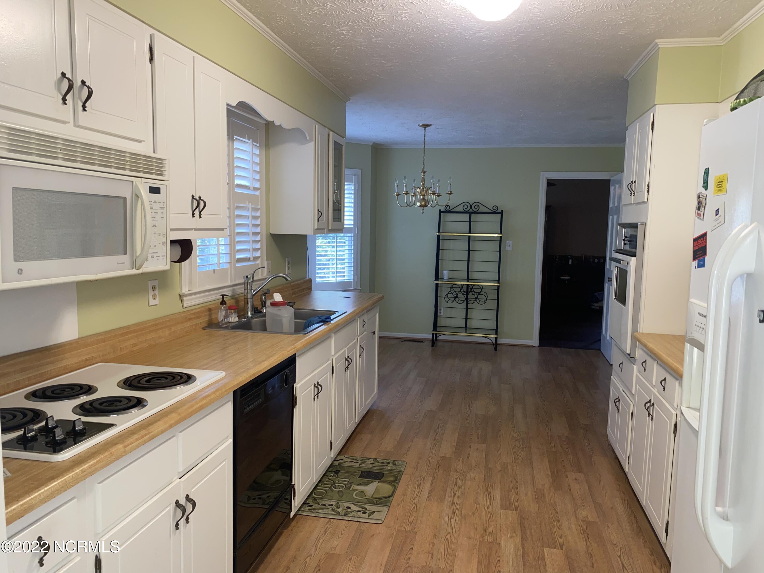12481 Appin Road Laurinburg, NC 28352 - Photo 6 of 18 9D9D7D77-D922-40DA-A3FD-B6D5C9C0880C