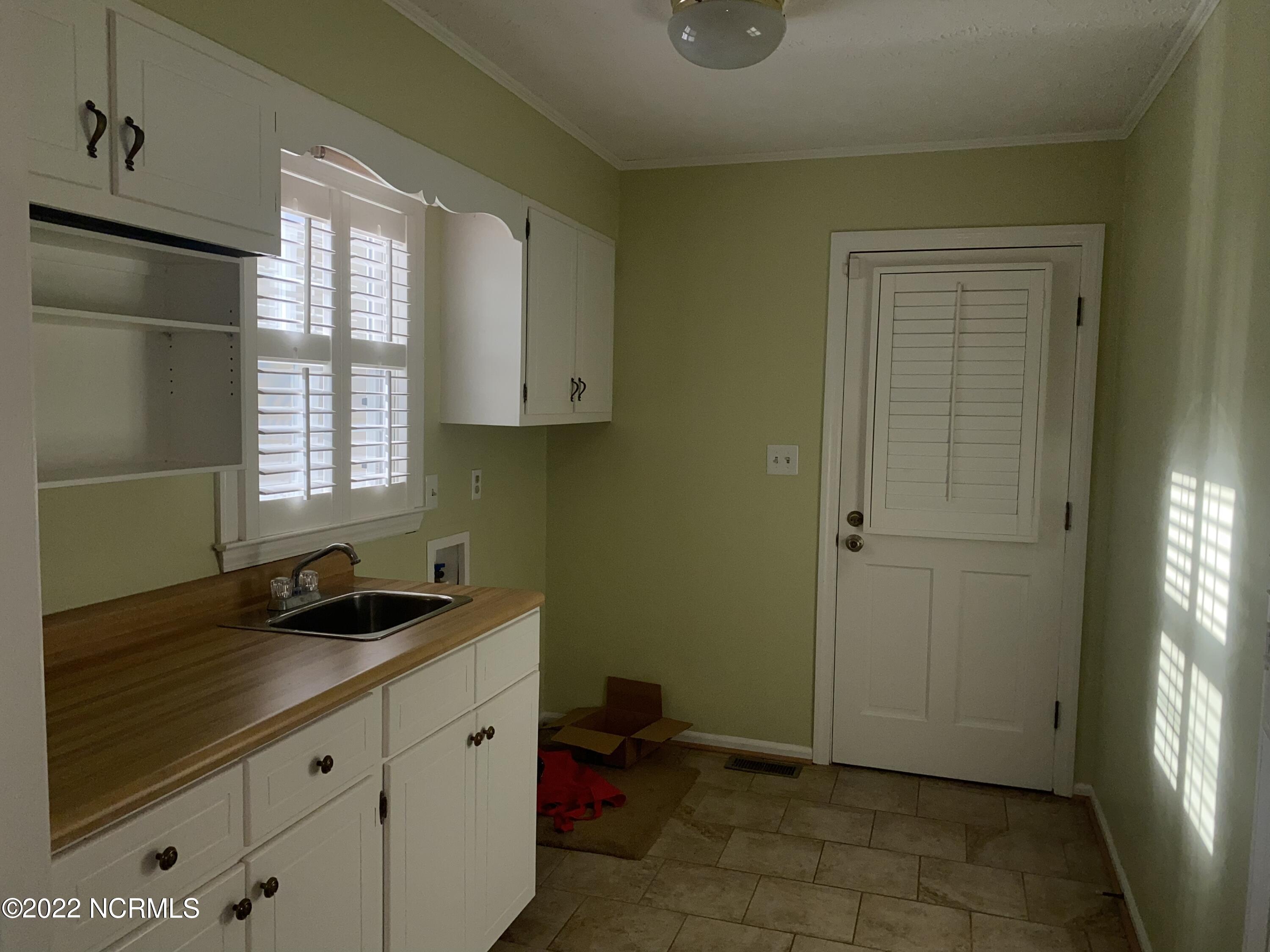 12481 Appin Road Laurinburg, NC 28352 - Photo 8 of 18 61C87CAF-3DEB-4D07-8F19-69CB9E7791BA