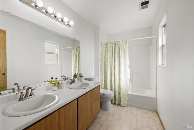 $499,000 | 2542 Casey Drive, Santa Rosa, CA 95403