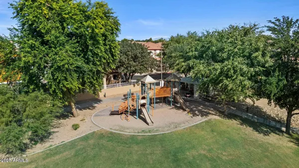 $2,000 | 961 East Redondo Drive, Gilbert, AZ 85296