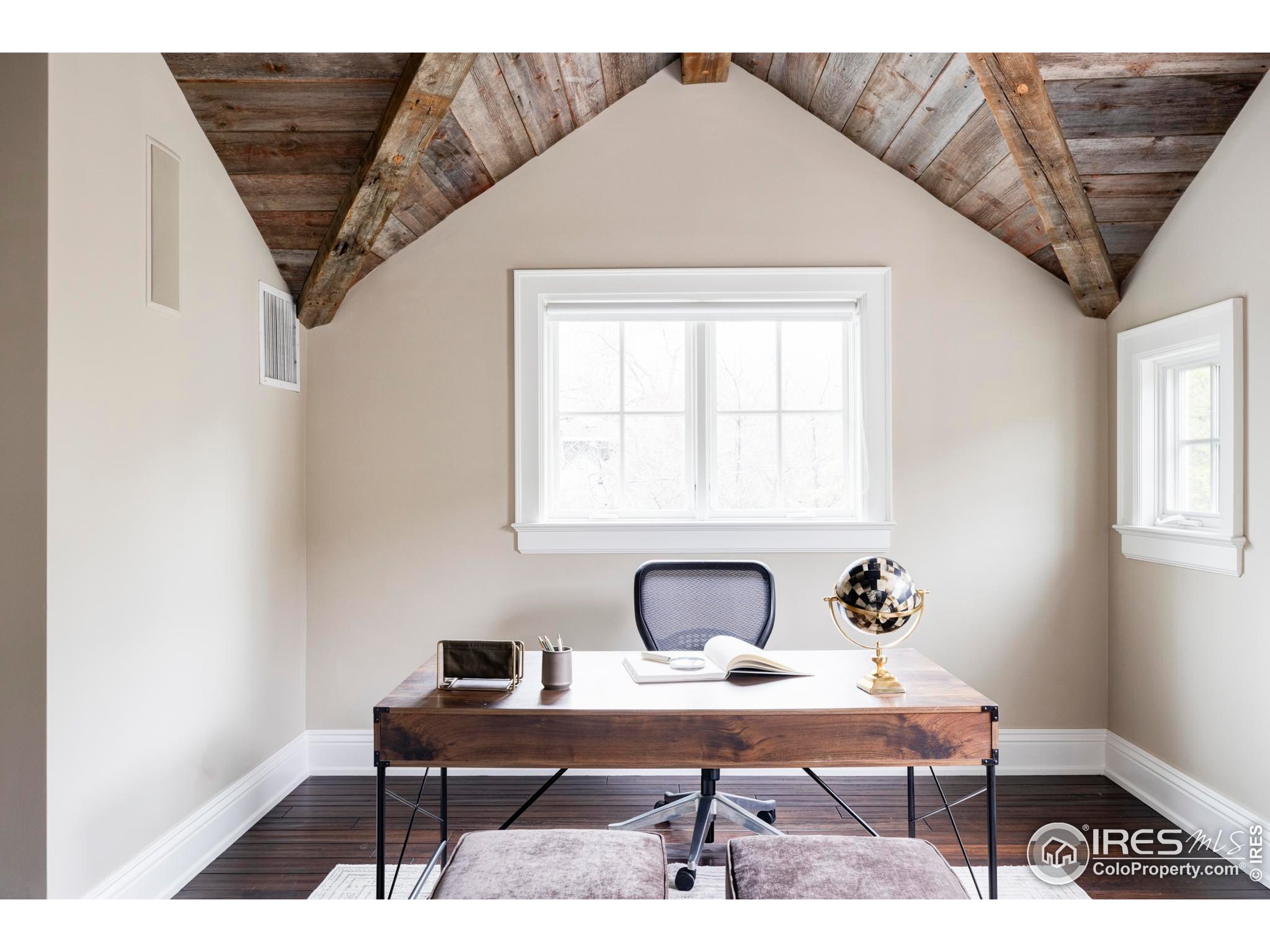 3189 5th Street Boulder, CO 80304 - Photo 29 of 37 a workspace with furniture and window