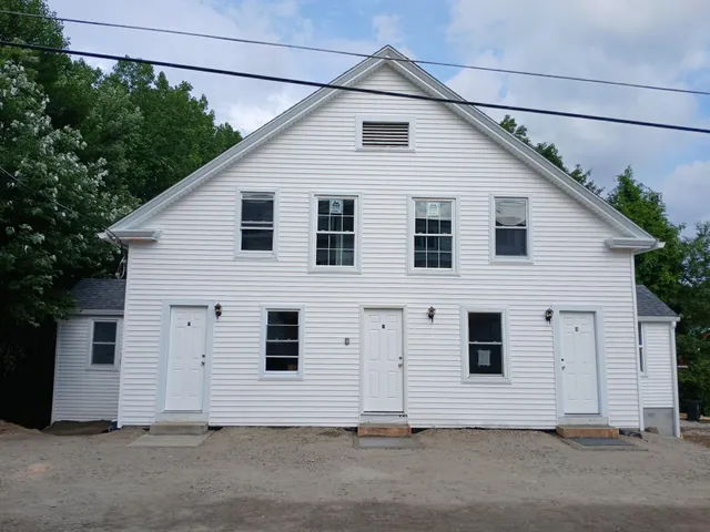 $1,694 | 3 North Winchester Street, Unit B, Swanzey, NH 03446