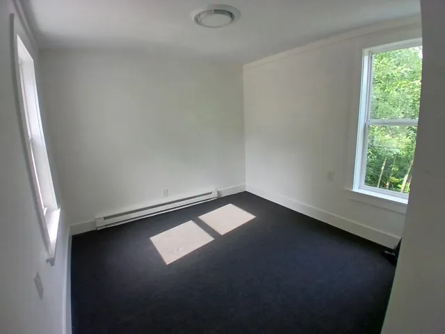 $1,694 | 3 North Winchester Street, Unit B, Swanzey, NH 03446