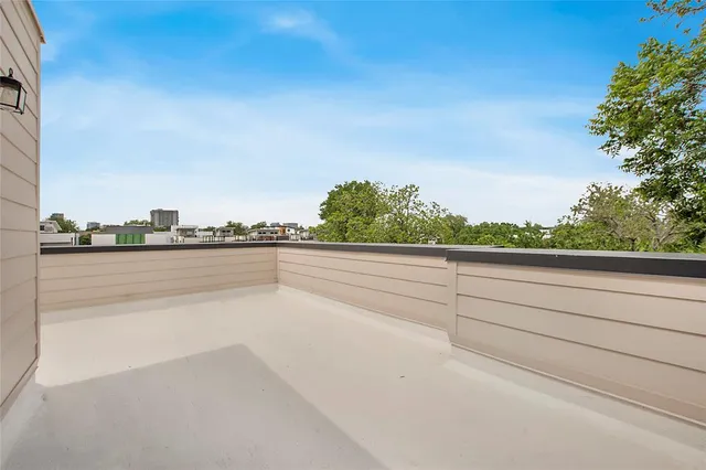 $515,000 | 4205 Roseland Avenue, Unit 205, Dallas, TX 75204