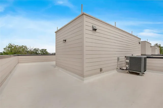 $515,000 | 4205 Roseland Avenue, Unit 205, Dallas, TX 75204