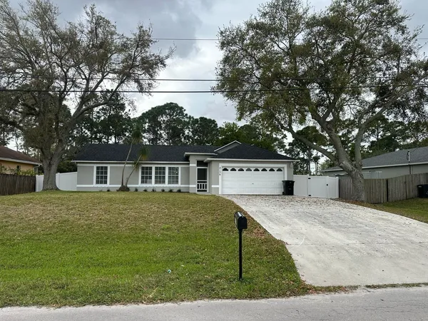$2,800 | 2150 Southwest Biella Avenue, Port St. Lucie, FL 34953