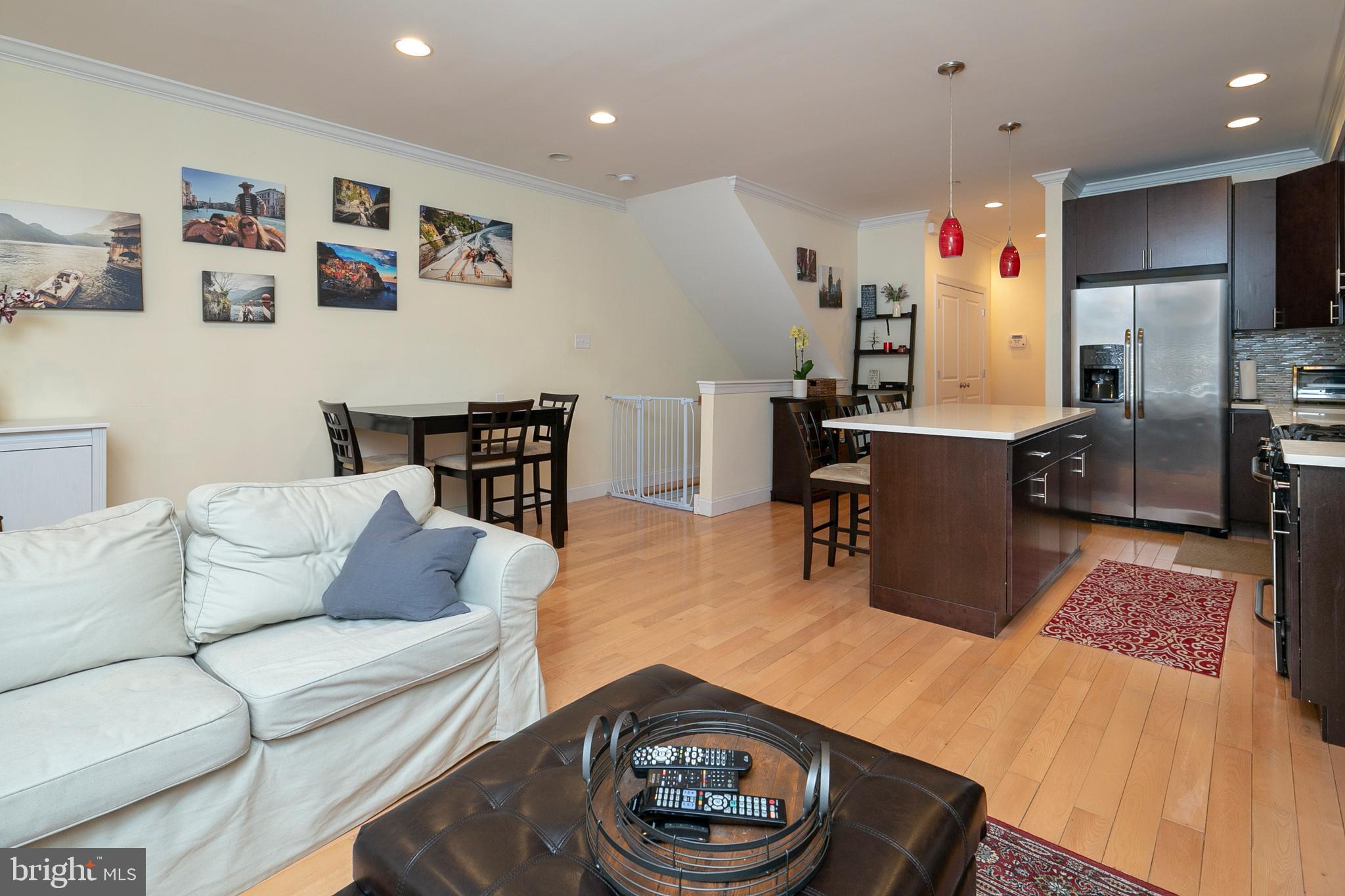 713 North 20th Street, Unit B Philadelphia, PA 19130 - Photo 4 of 14