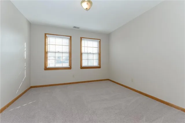 $2,725 | 5620 Meadow View Drive, Shawnee, KS 66226