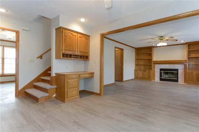 $2,725 | 5620 Meadow View Drive, Shawnee, KS 66226